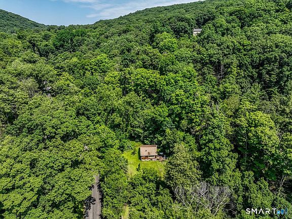 2nd image of 16 Sawyer Hill Road
