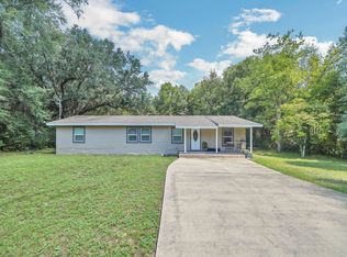 678 Lee Ave, Crestview, FL 32539