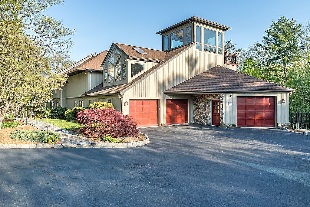 24 Rockburn Pass, West Milford, NJ 07480 Zillow