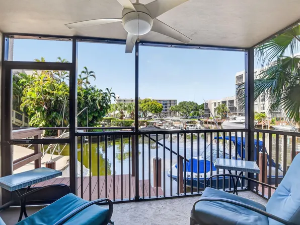 3 Royal Palm Way #102, Boca Raton, FL 33432