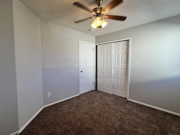 212 Oxbow Dr — Photo 25