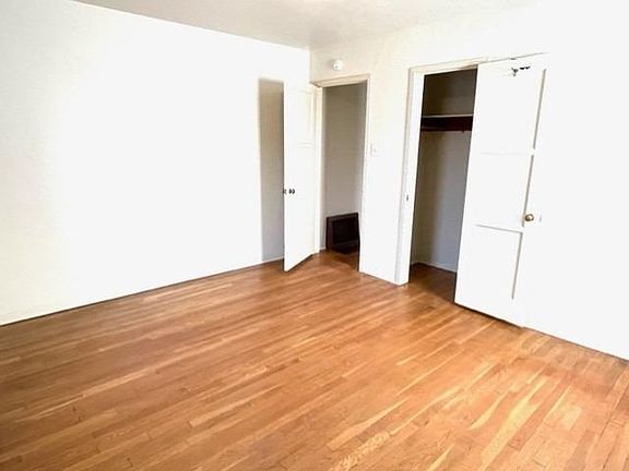 5th image of 1536 W Country Club Blvd