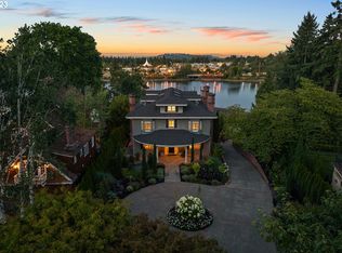 11614 S Riverwood Rd, Portland, OR 97219