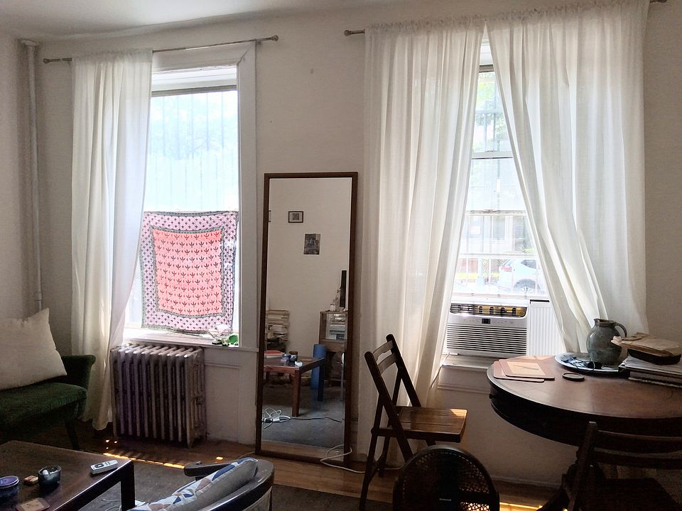 1st image of 245 Midwood St APT 2