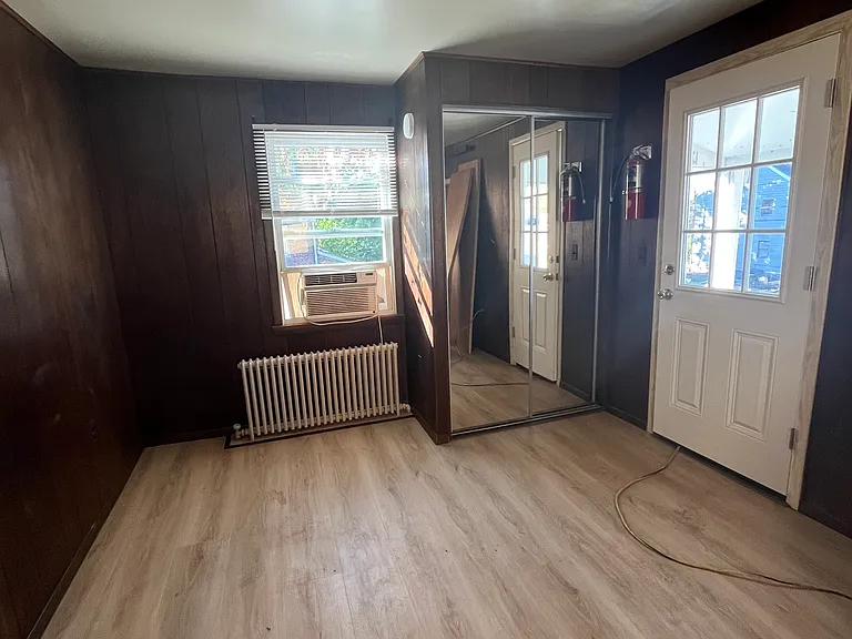 57 N Delmorr Ave #3 — Photo 2