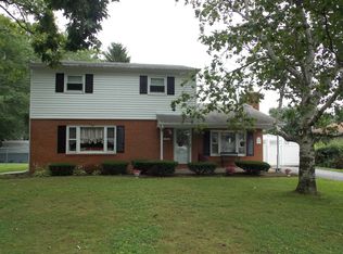 102 Fairbrook Dr, Pennsylvania Furnace, PA 16865