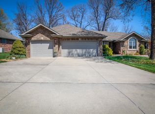 2764 S Marlborough Ave, Springfield, MO 65807