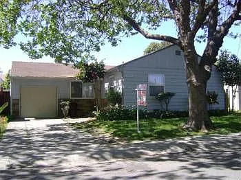 15763 Paseo Largavista photo 1
