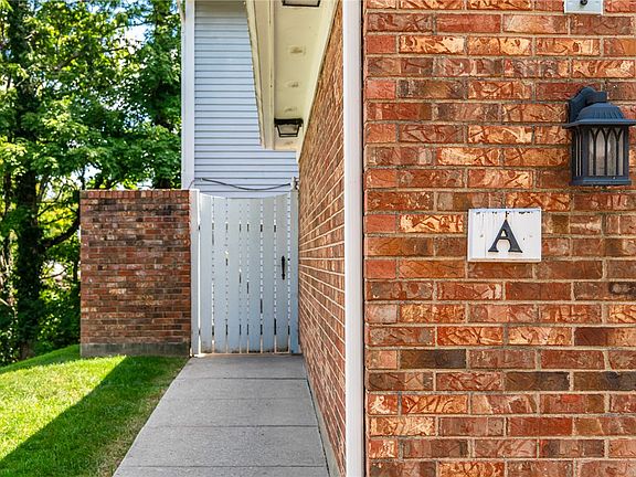 4th image of 1346 Whispering Woods Dr APT A