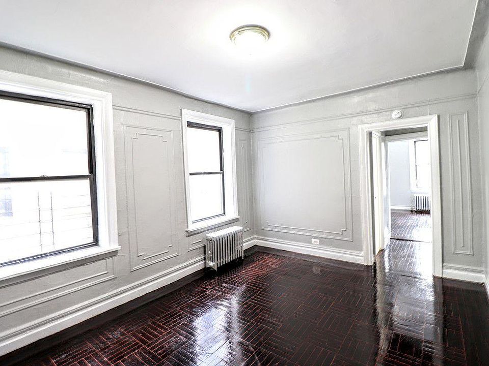 2nd image of 226 E 203rd St APT 1D