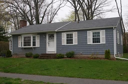 2nd image of 28 Carolyn Dr
