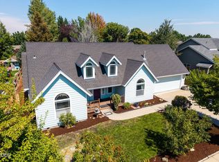 2067 NW Poplar Pl, Redmond, OR 97756