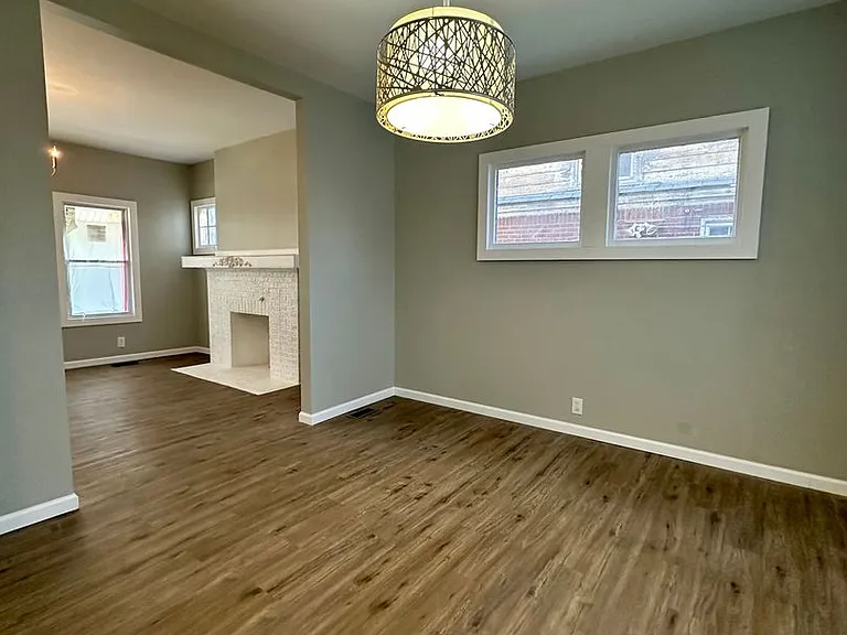 2634 Lawrence St — Photo 4