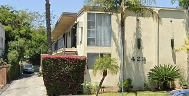 423 N Avenue 66 LLC