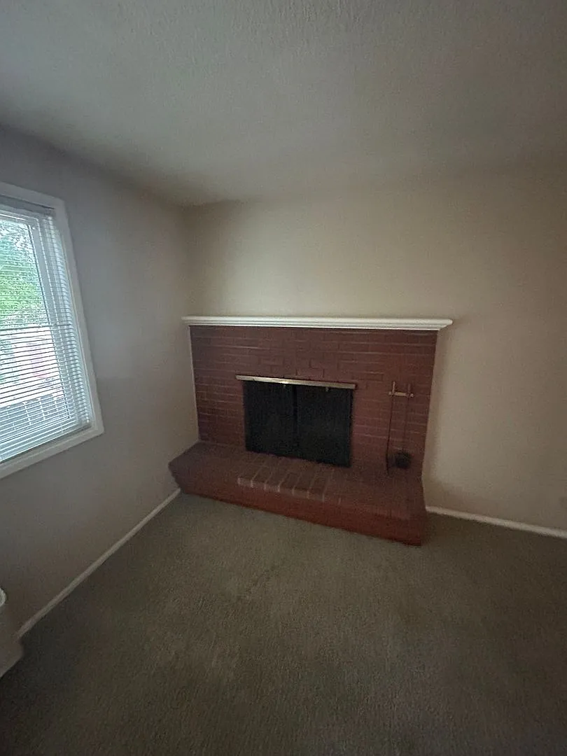 Kincaid Apts. — Photo 4