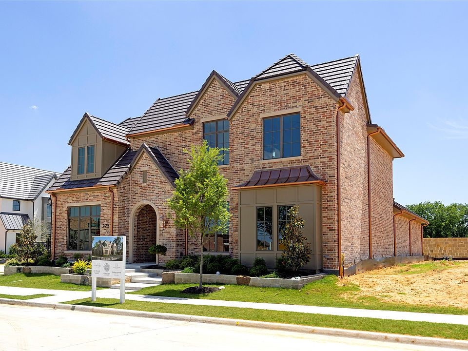 1st image of 225 Murano Pl
