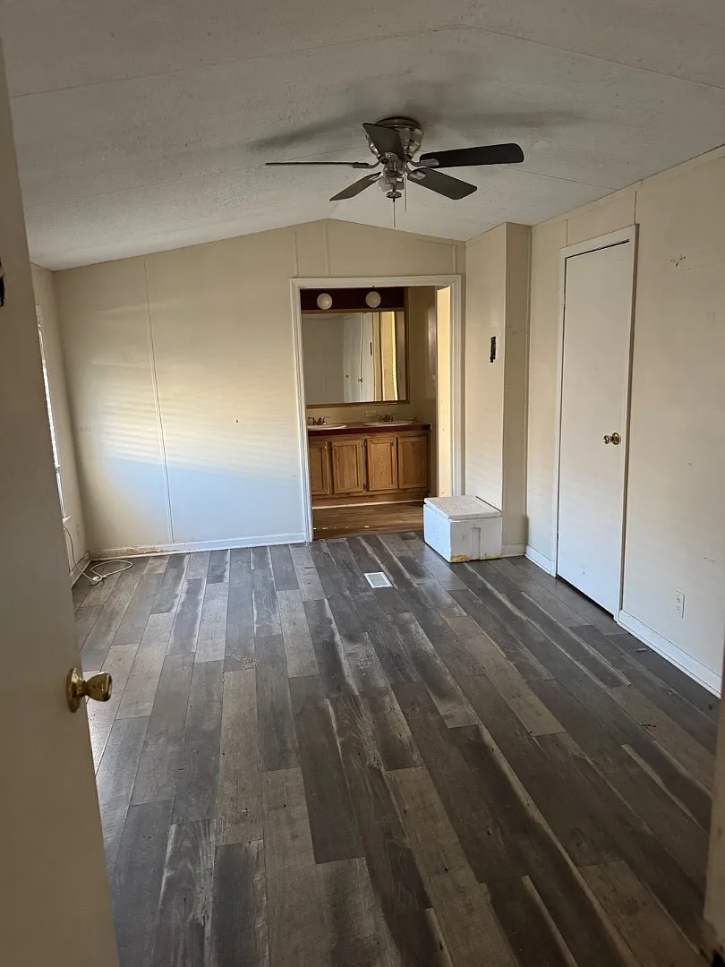 55553 US-51 - Unit 25 — Photo 3