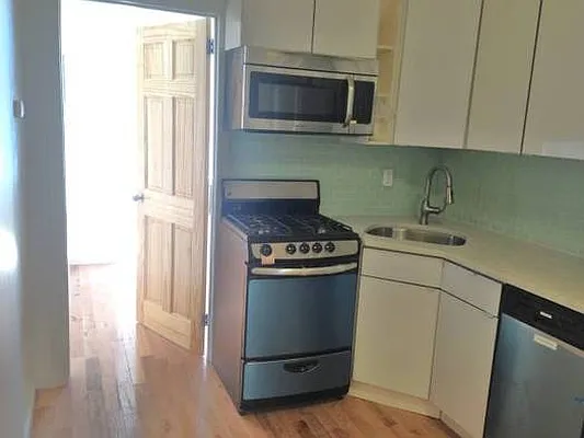 Rented by Mauro Bros Real Estate Services LLC | media 6