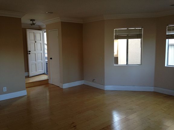 2nd image of 13509 Burbank Blvd APT 103