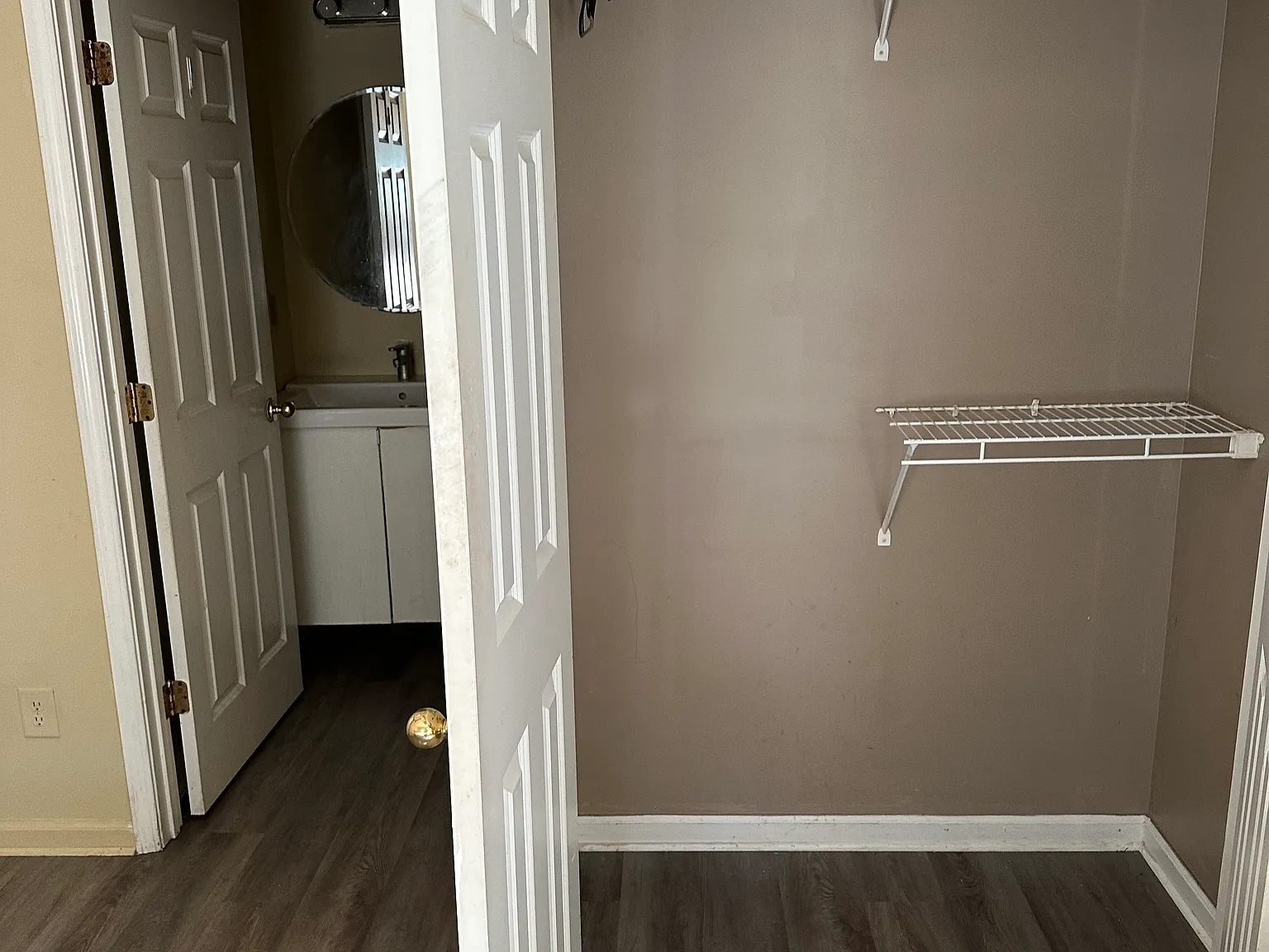 865 Parsons St SW — Photo 4