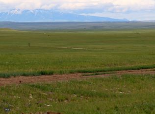 2 Sycamore Dr, Rock River, WY 82083