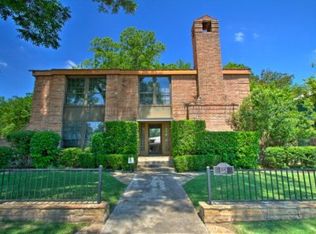 1024 W Hopkins St, San Marcos, TX 78666
