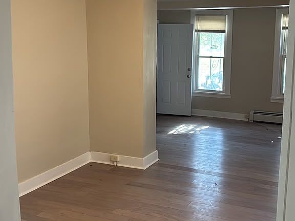 5th image of 46 Hawley St Unit 1