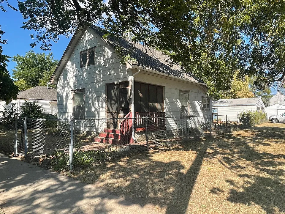 1660 S Palisade Ave