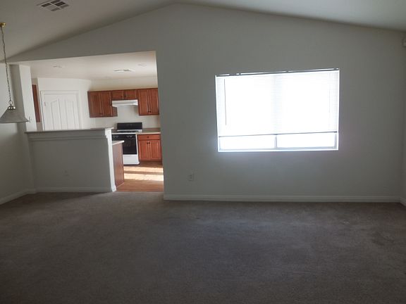 3rd image of 1013 Chestnut Bay Ave