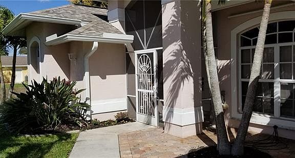 2nd image of 4909 SW 18th Ave