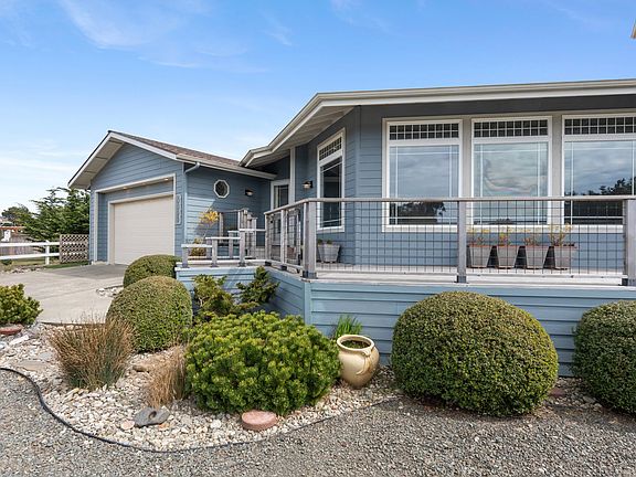 3rd image of 3868 Grant Pl