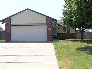 1st image of 3205 W Wildwood Cir
