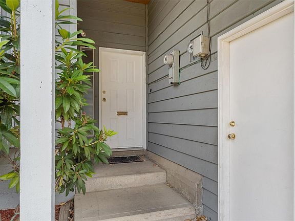 2nd image of 3215 B Jacklin Rd #B