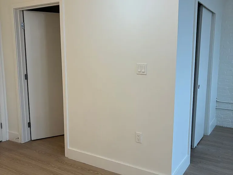 Essex St. Lofts — Photo 32