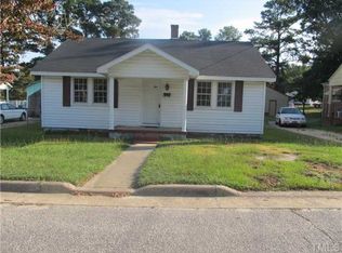 303 E Holmes St, Benson, NC 27504