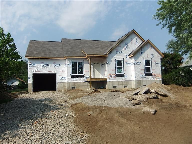 1st image of 182 Whitaker Ave