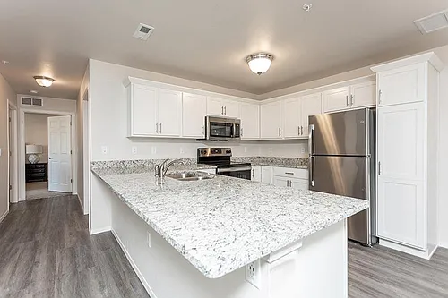 TRAILSIDE ESTATES APARTMENT HOMES Photo 1