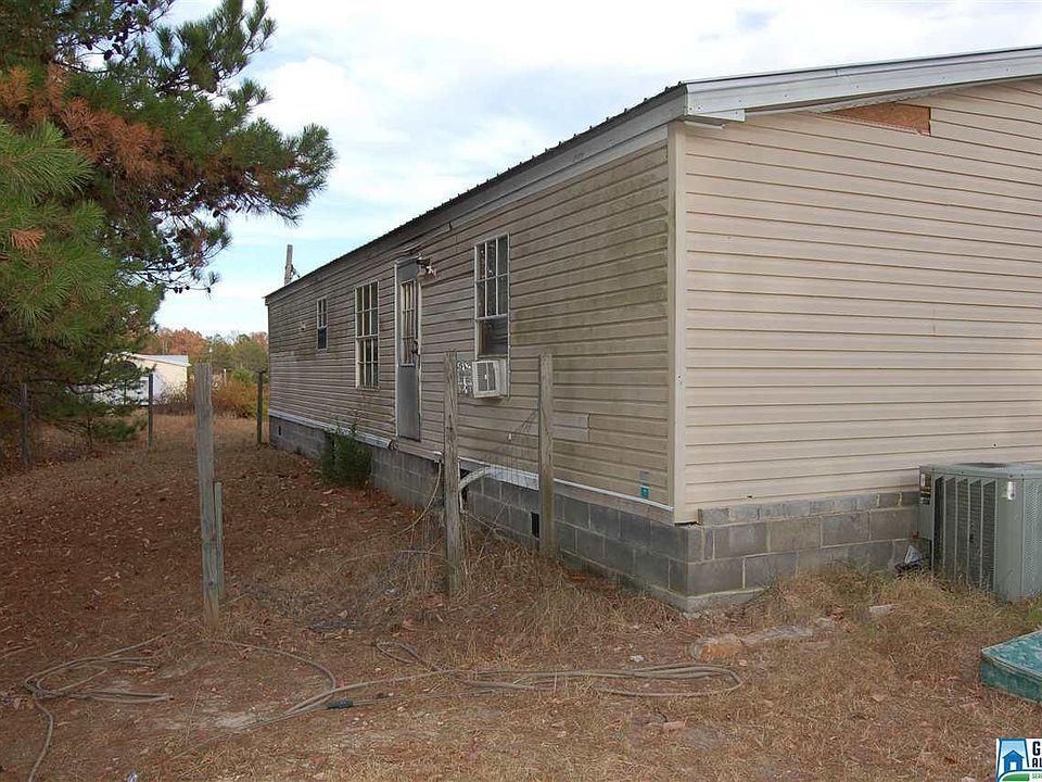 2nd image of 355 Katie Ln
