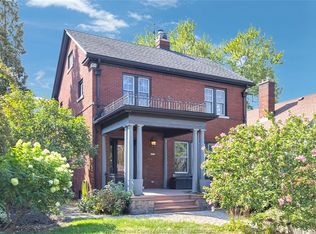 1229 Victoria Ave, Windsor, ON N8X 1N8