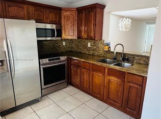 7045 NW 173rd Dr APT 311, Hialeah, FL 33015