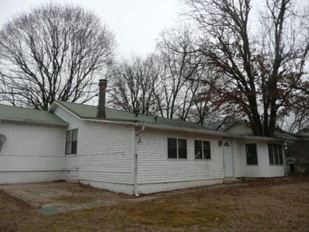 2nd image of 111 Sunnydale Dr