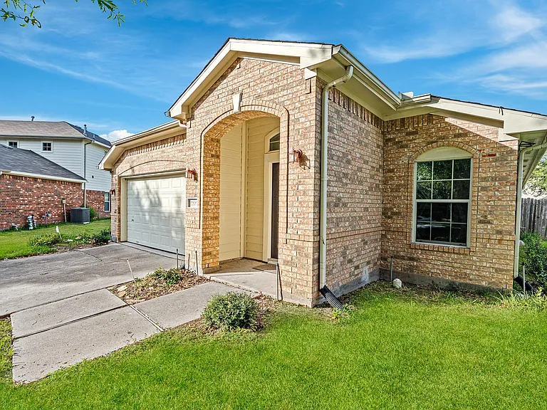 7207 Highland Oak Ct — Photo 2