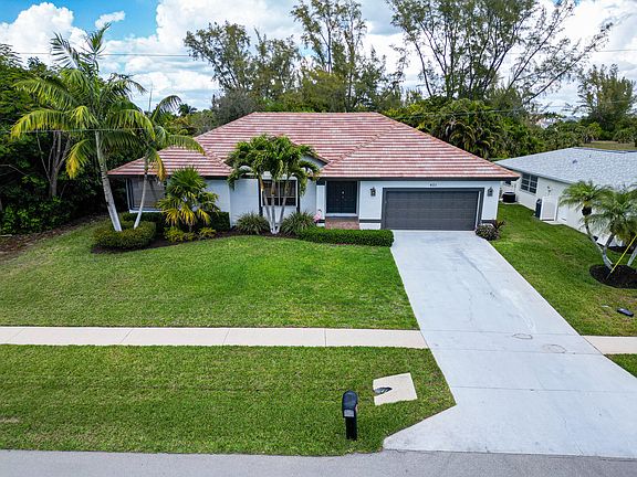 2nd image of 621 Diplomat Ct