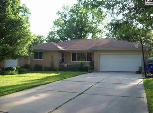 422 S Grand Ave, McPherson, KS 67460