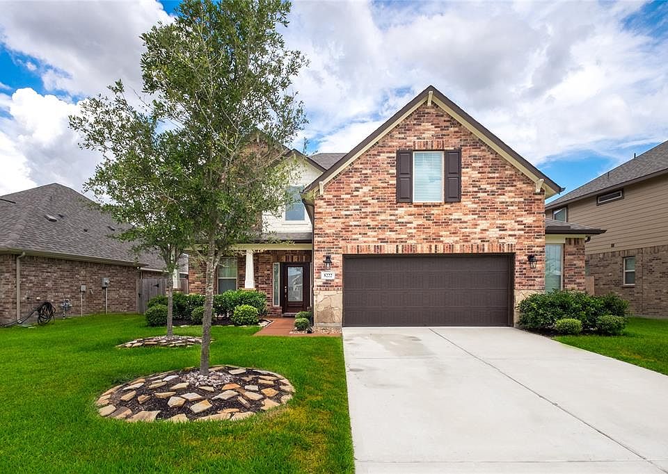 1st image of 8222 Oxbow Manor Ln