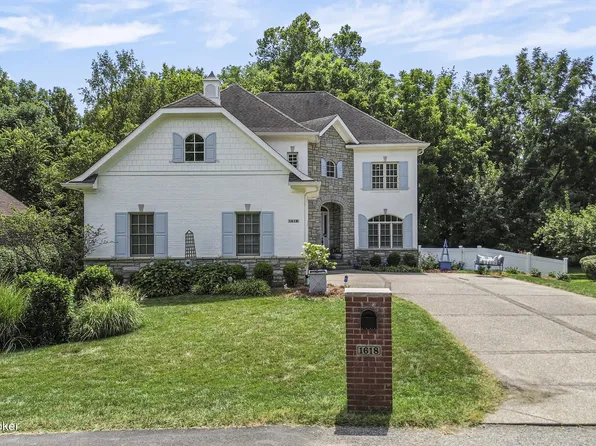 1618 Two Springs Pl, Windy Hills, KY 40207