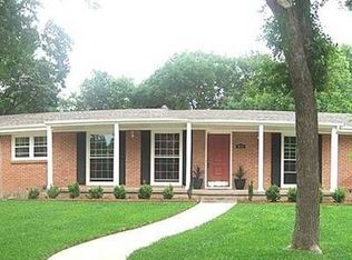 9116 Lark Dr, Woodway, TX 76712