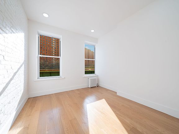 4th image of 3161 Broadway APT 4B