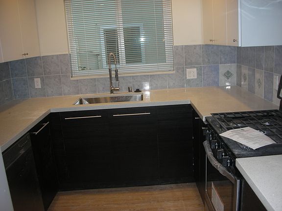 2nd image of 250 Lincoln Ave APT D
