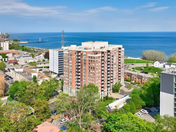 442 Maple Ave #606, Burlington, ON L7S 2L7